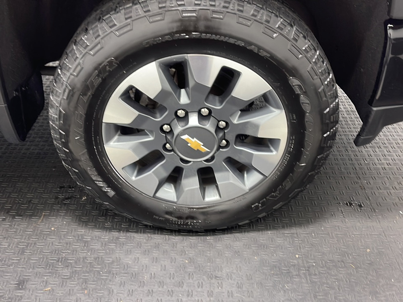 Used 2023 Chevrolet Silverado 2500 Custom w/ Custom Convenience Package AWD/4WD image 20
