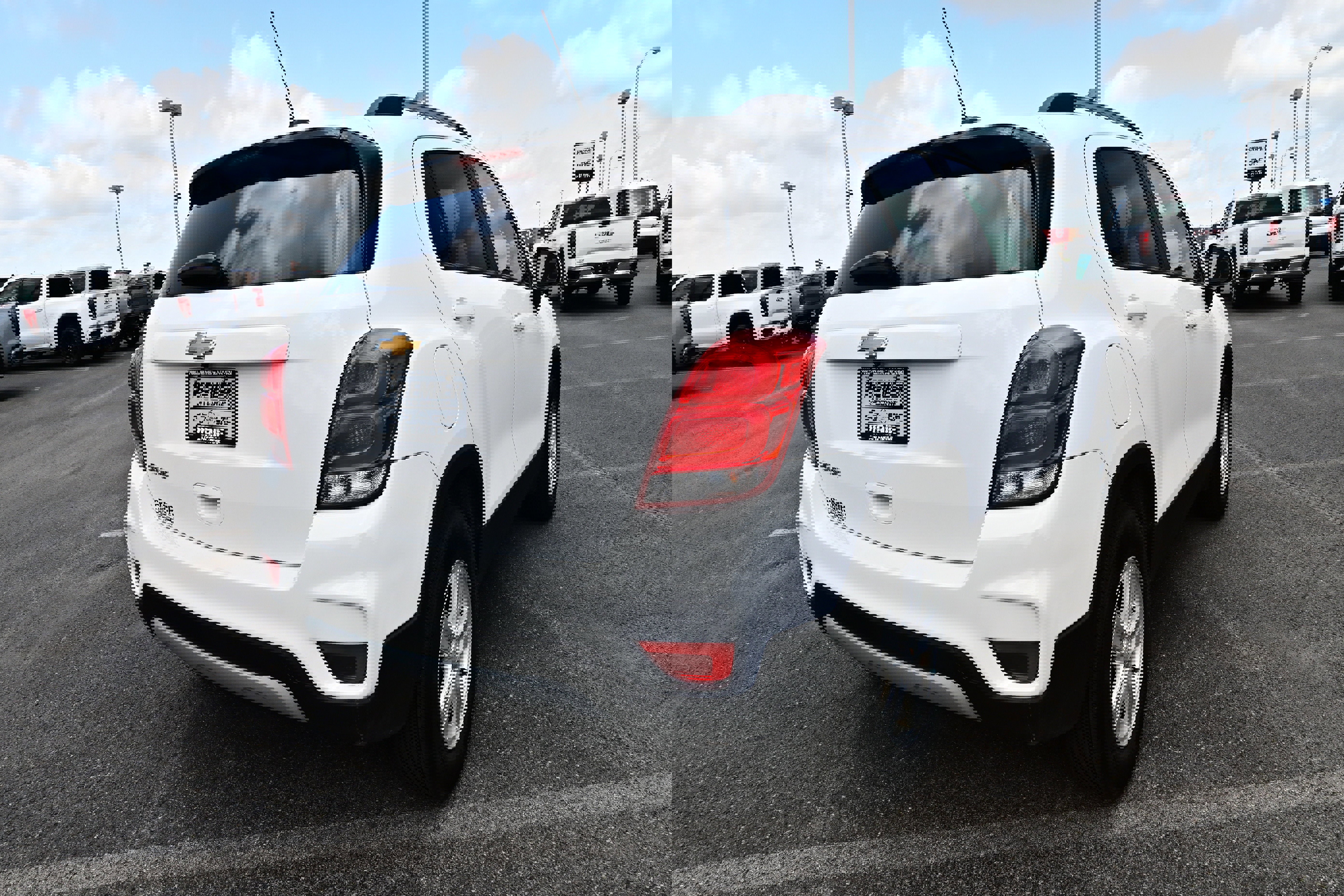 Used 2021 Chevrolet Trax LT w/ LT Convenience Package AWD/4WD image 8