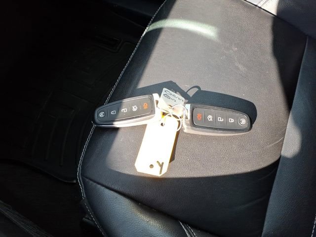 Used 2019 Ford Escape Titanium image 28