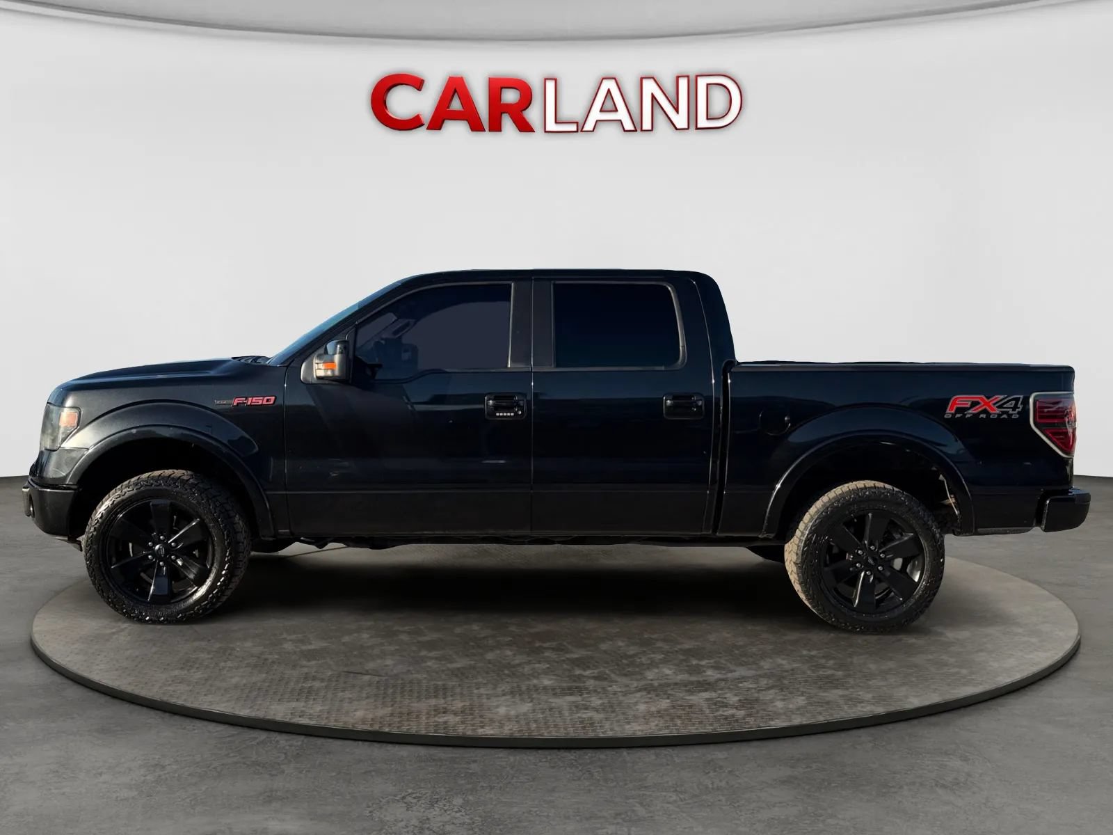 Used 2014 Ford F150 FX4 w/ Equipment Group 402A Luxury AWD/4WD image 2