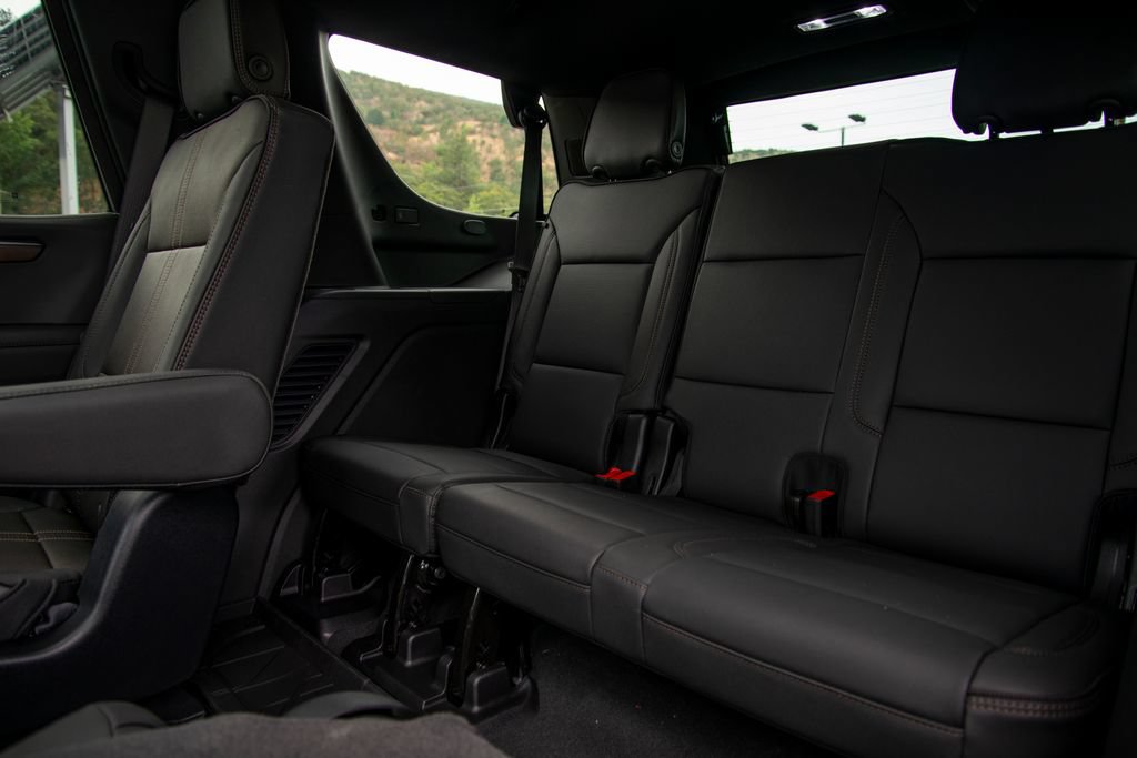 New 2026 Chevrolet Tahoe High Country AWD/4WD image 14