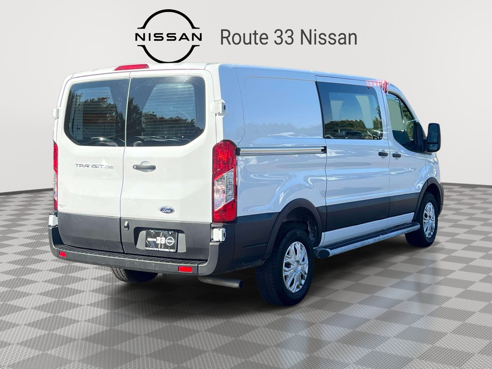 Used 2025 Ford Transit 250 Low Roof w/ Exterior Upgrade Package RWD image 4