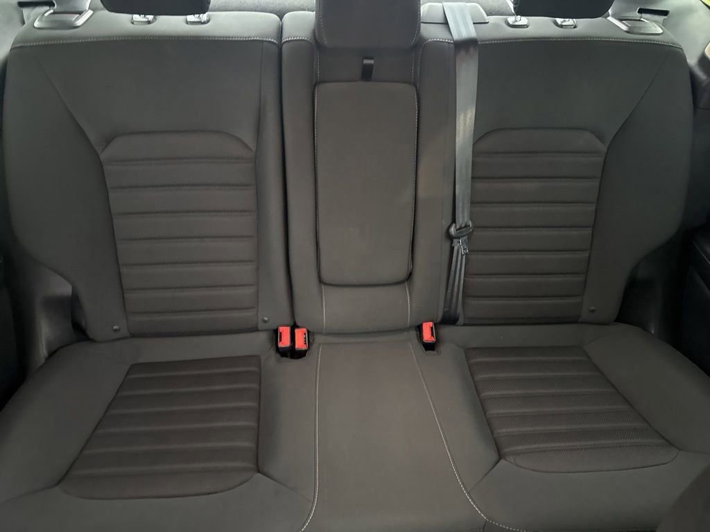 Used 2019 Ford Fusion SE image 48