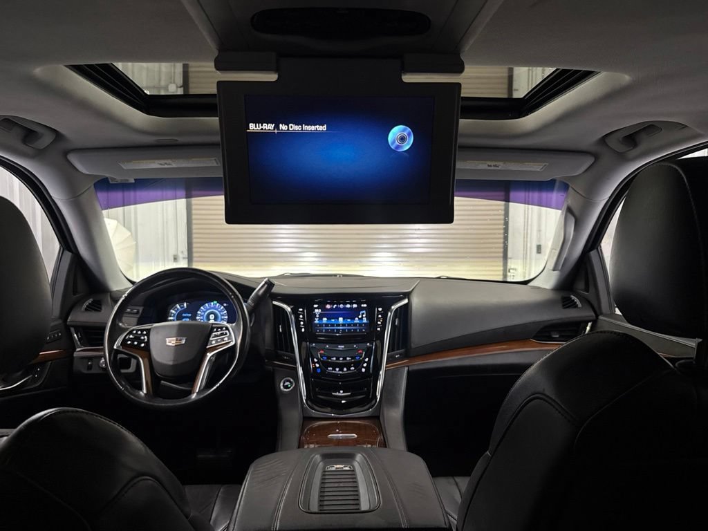 Used 2018 Cadillac Escalade ESV Luxury RWD image 15