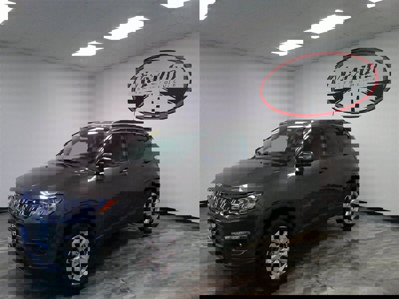 Used 2019 Jeep Compass Latitude image 6