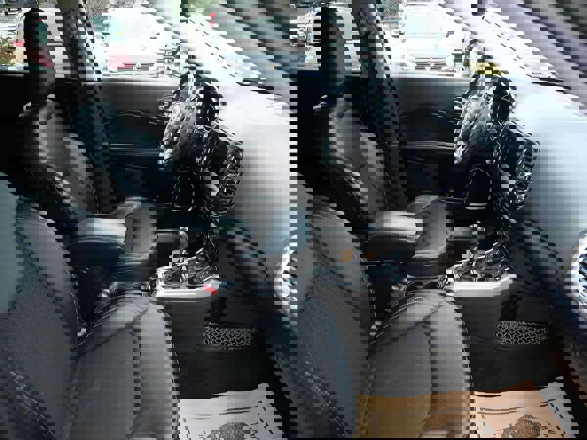 Used 2021 Jeep Compass Latitude image 15