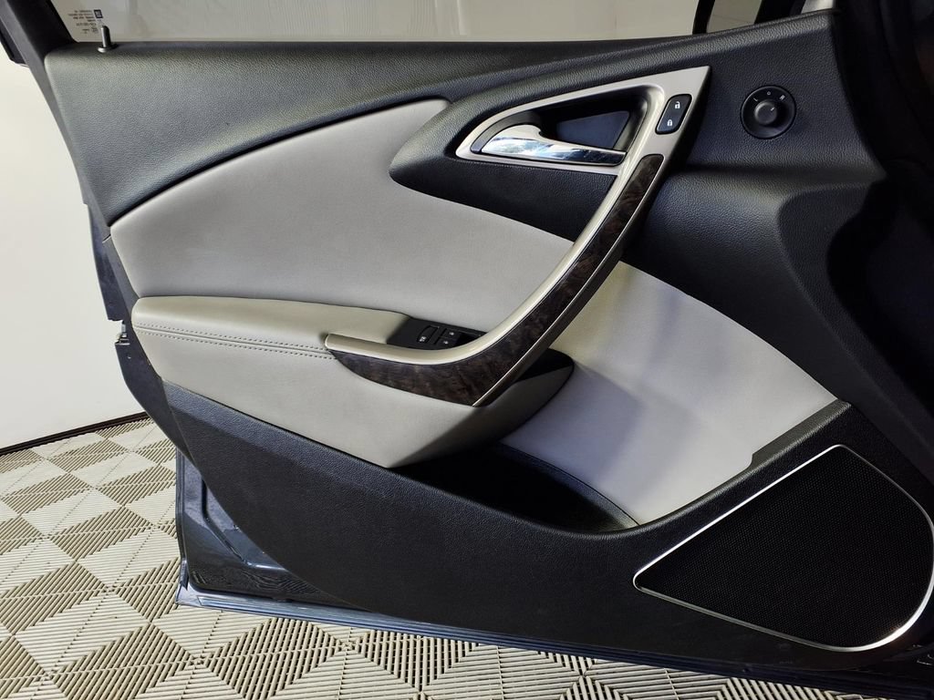 Used 2014 Buick Verano FWD image 8