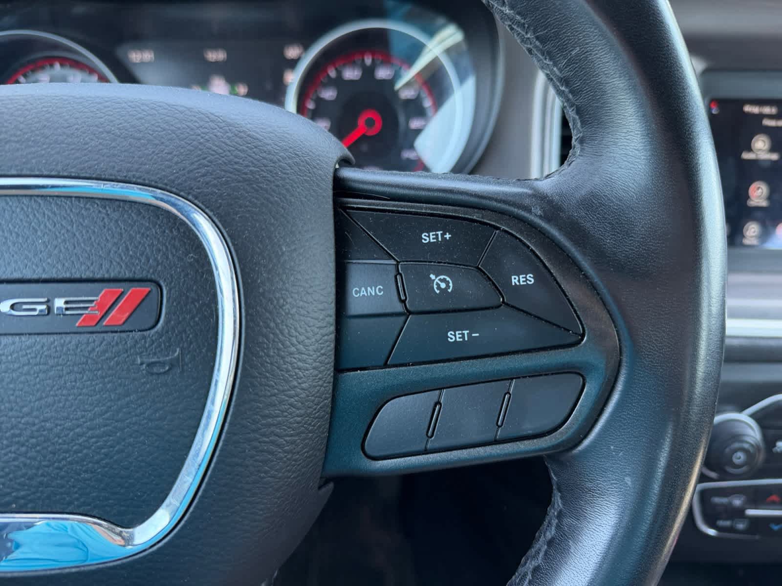 Used 2022 Dodge Charger SXT RWD image 17