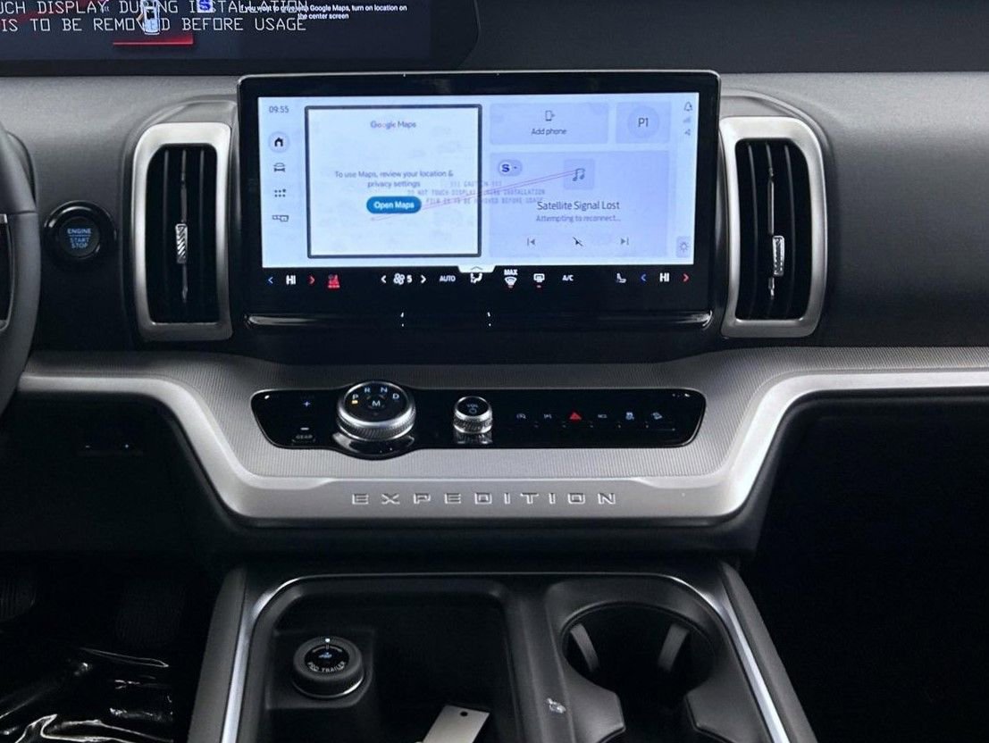 New 2026 Ford Expedition Active image 12