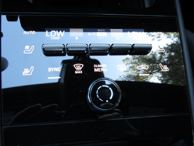 Certified 2025 Porsche Cayenne S AWD/4WD image 25