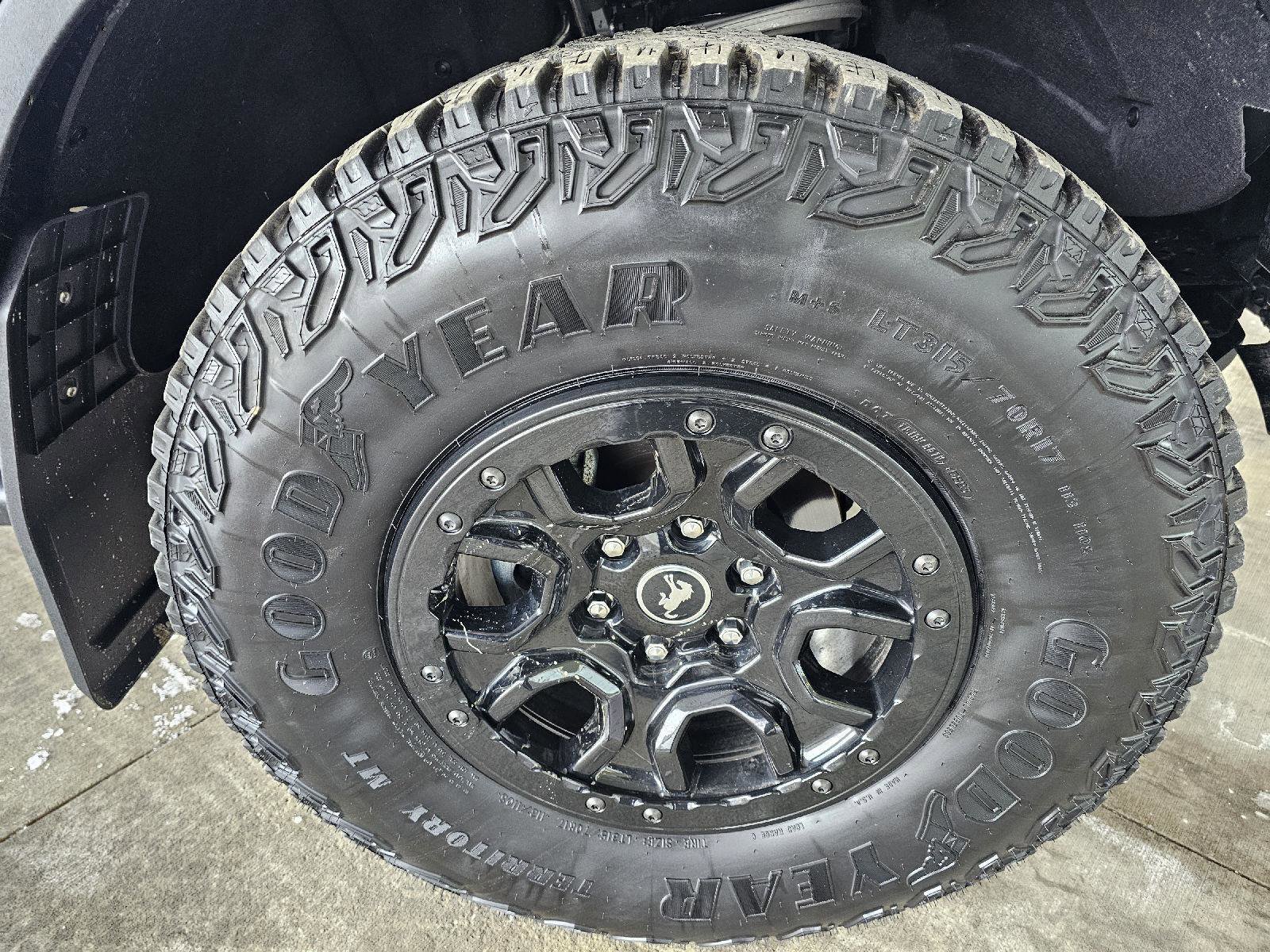 Used 2023 Ford Bronco Wildtrak image 11