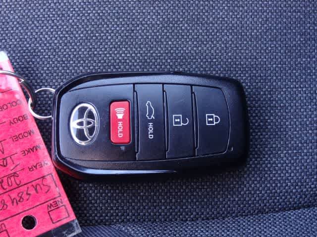 Used 2025 Toyota Camry LE FWD image 36