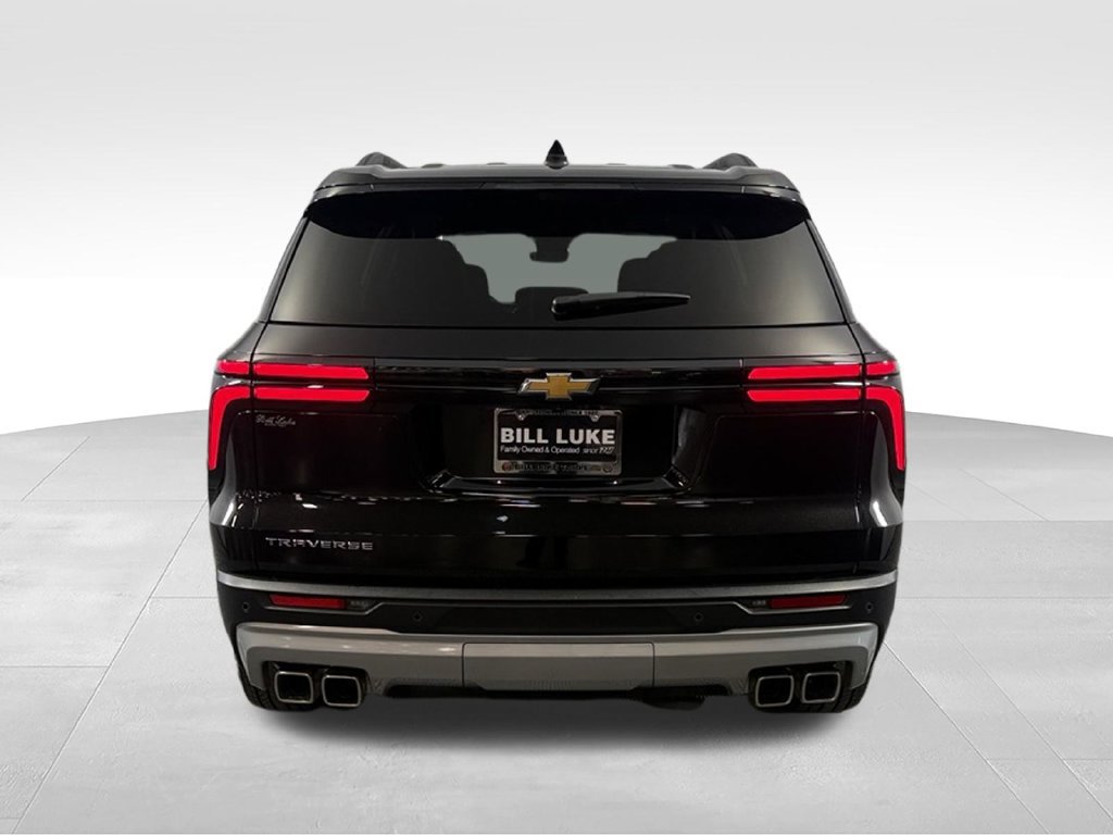 Used 2026 Chevrolet Traverse LT w/ Driver Confidence Package FWD image 8