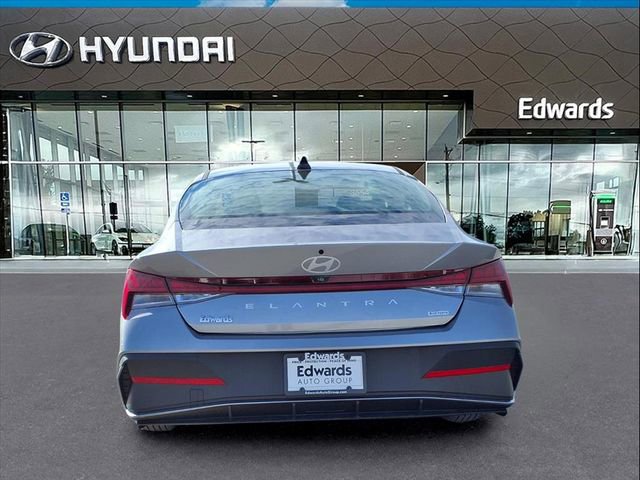 New 2025 Hyundai Elantra Blue image 6