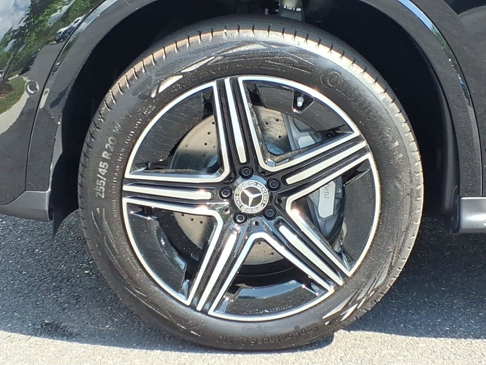 New 2026 Mercedes-Benz GLC 300 4MATIC image 13