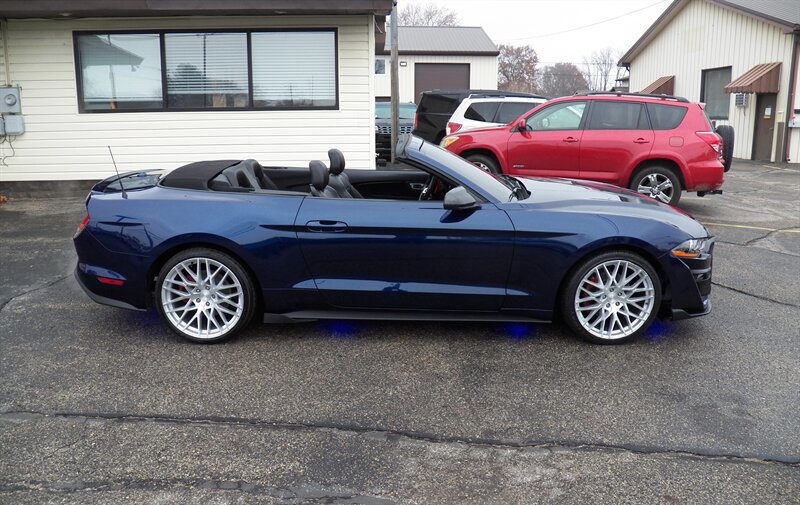 Used 2018 Ford Mustang Premium w/ Equipment Group 201A image 11