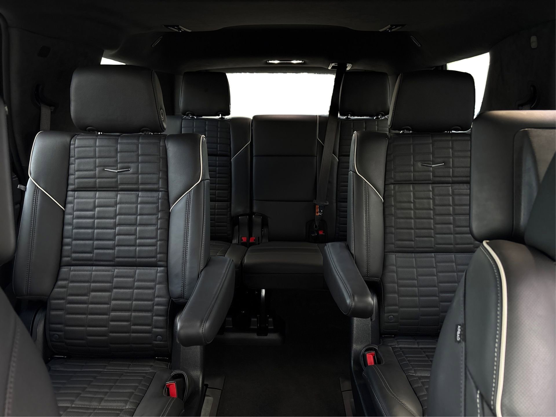 Used 2025 Cadillac Escalade V image 17