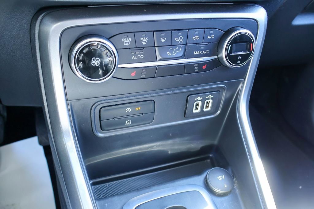 Used 2019 Ford EcoSport SE w/ SE Convenience Package image 15