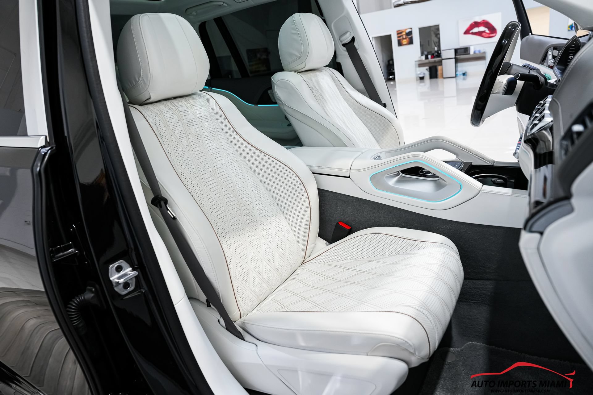 Used 2024 Mercedes-Benz Maybach GLS 600 4MATIC image 49