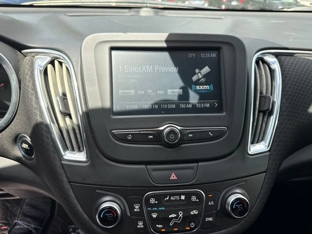 Used 2017 Chevrolet Malibu Hybrid FWD image 8