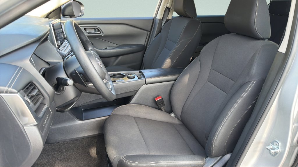 Used 2024 Nissan Rogue S AWD/4WD image 32