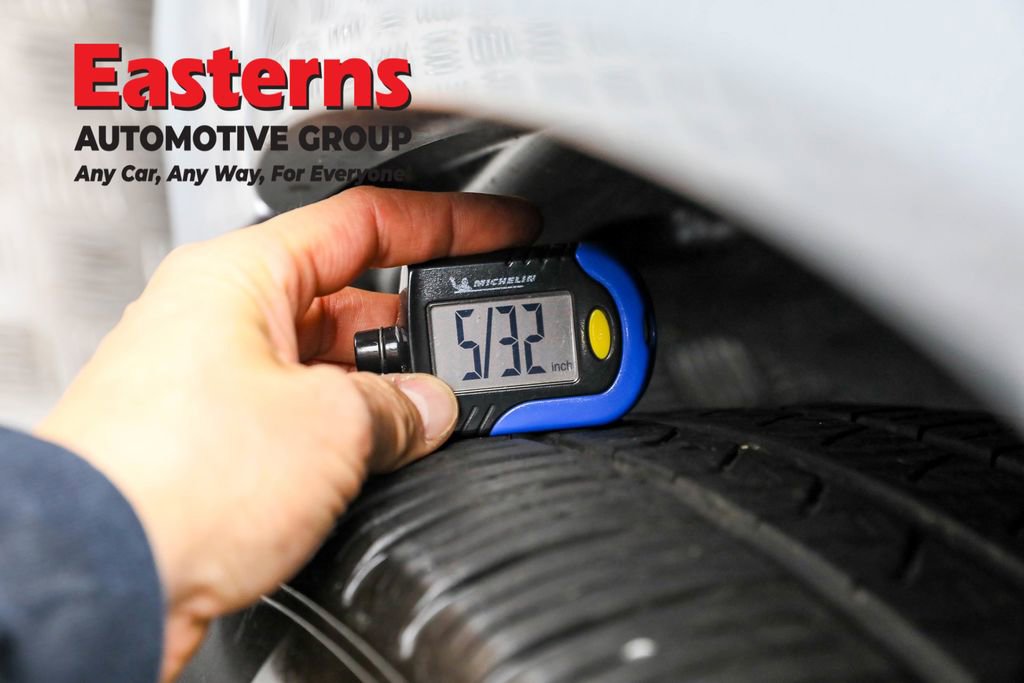 Used 2023 Mercedes-Benz GLS 450 4MATIC w/ AMG Line Exterior image 33