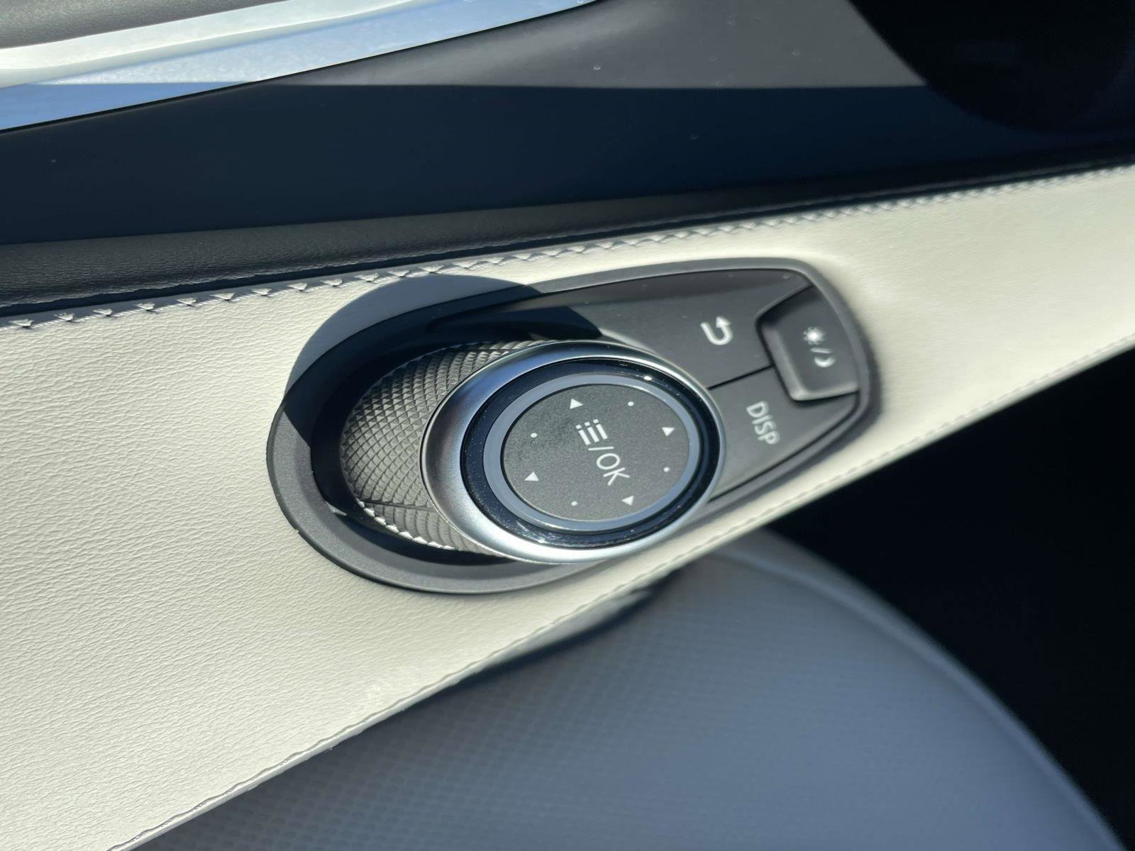 Certified 2025 INFINITI QX55 Luxe w/ Cargo Package image 22