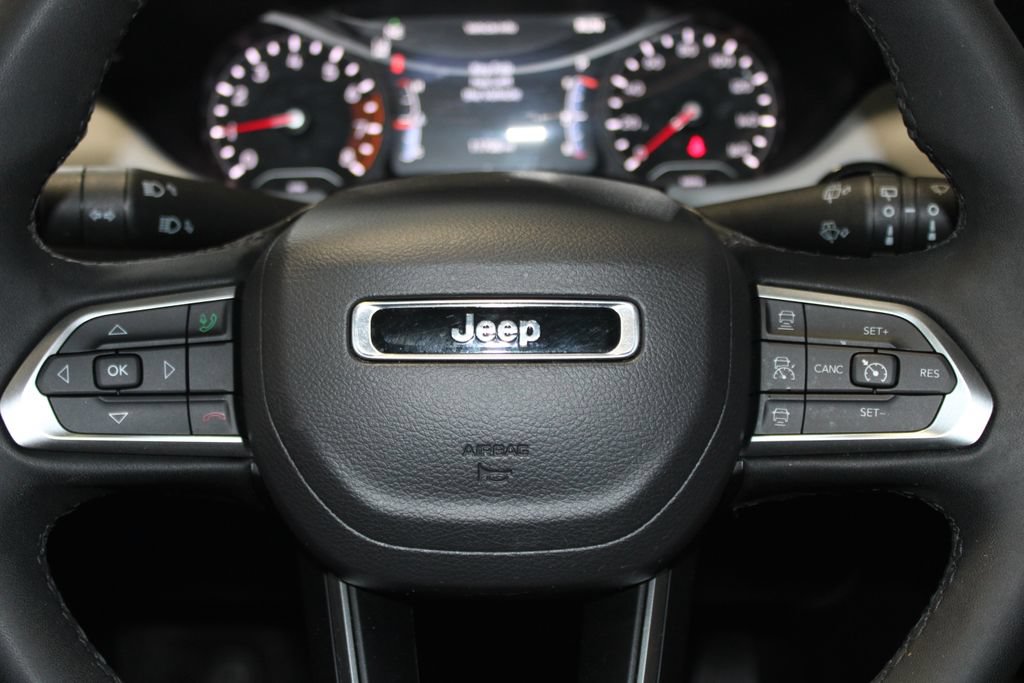 Used 2023 Jeep Compass Limited AWD/4WD image 12