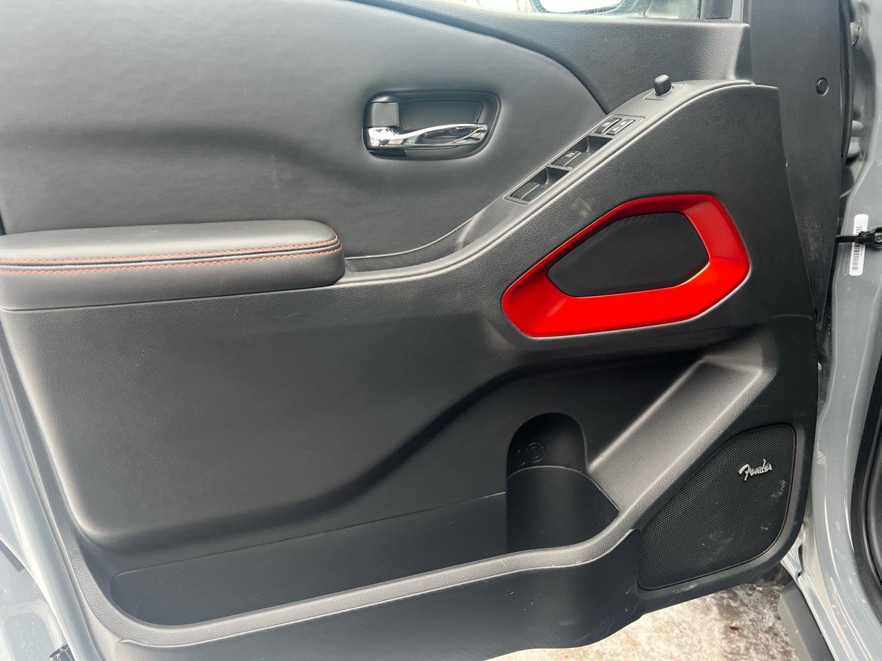 Used 2023 Nissan Frontier PRO-4X w/ Pro-4X Premium Package image 9