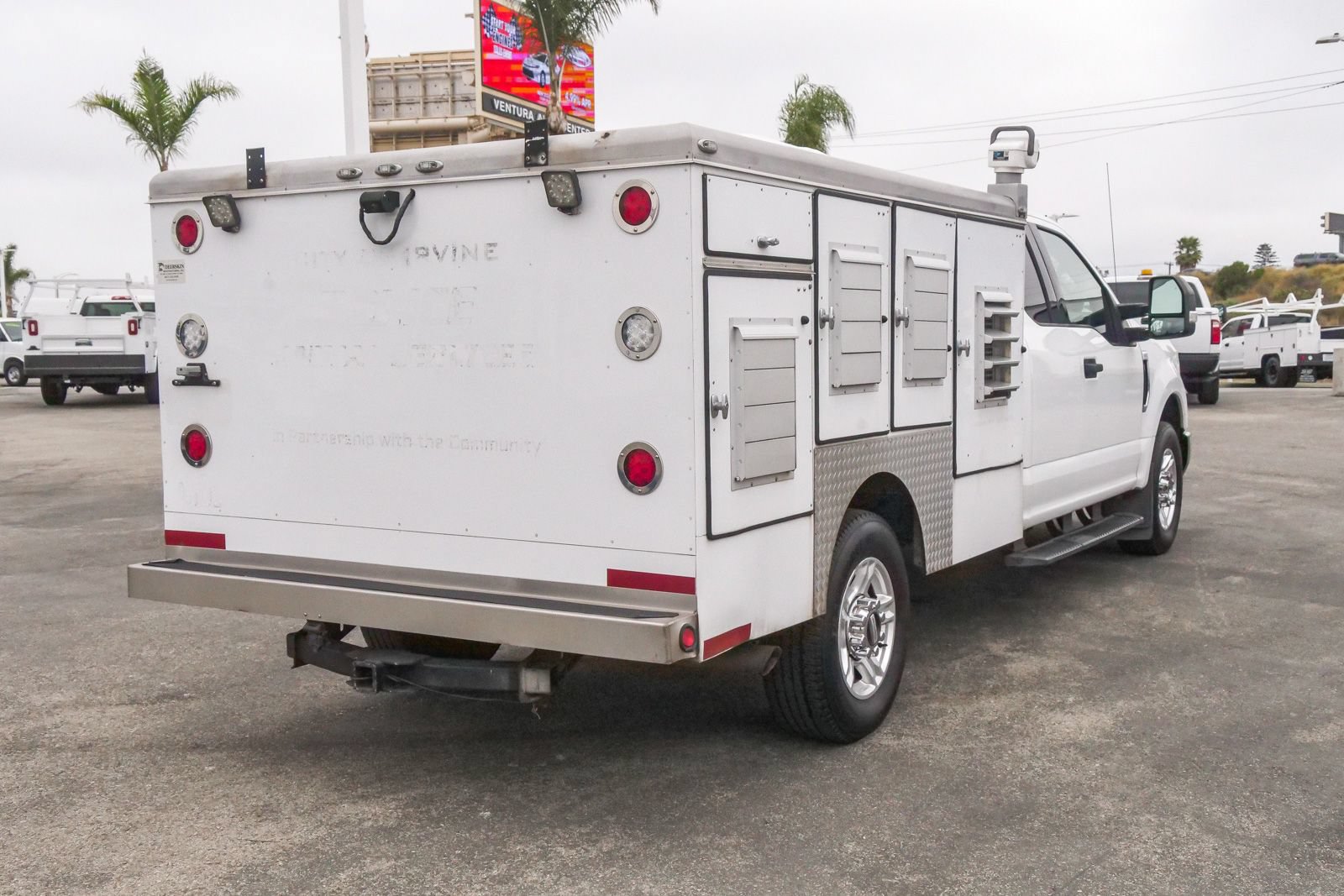 Used 2017 Ford F350 XLT w/ XLT Value Package RWD image 7