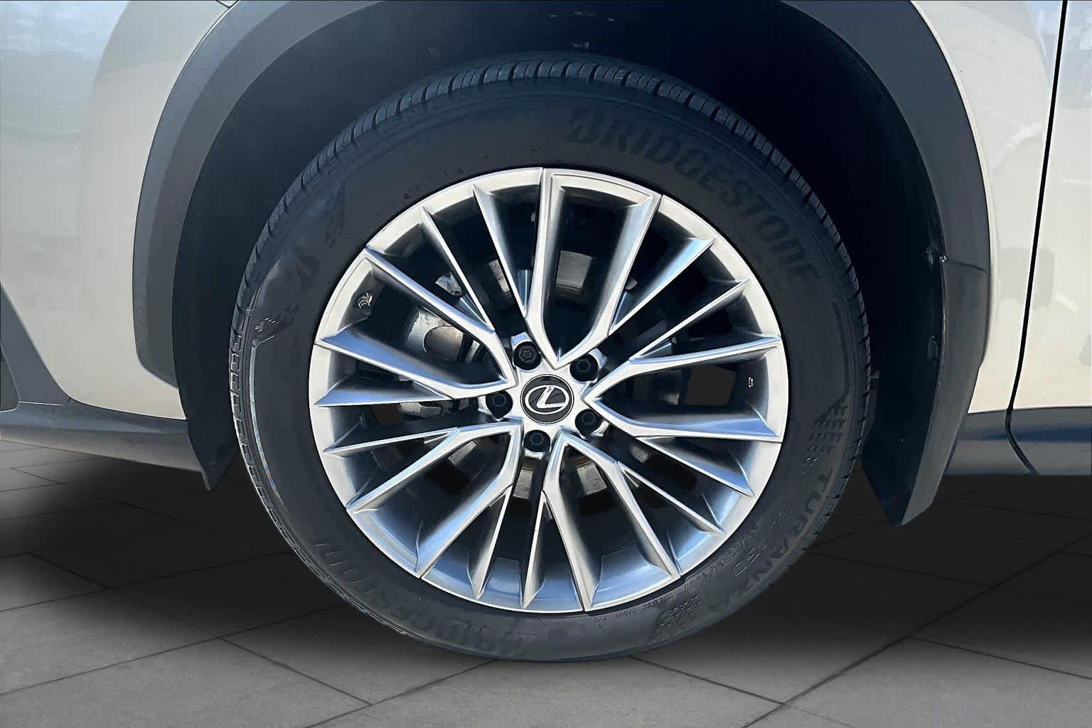 Used 2022 Lexus NX 350h AWD image 10