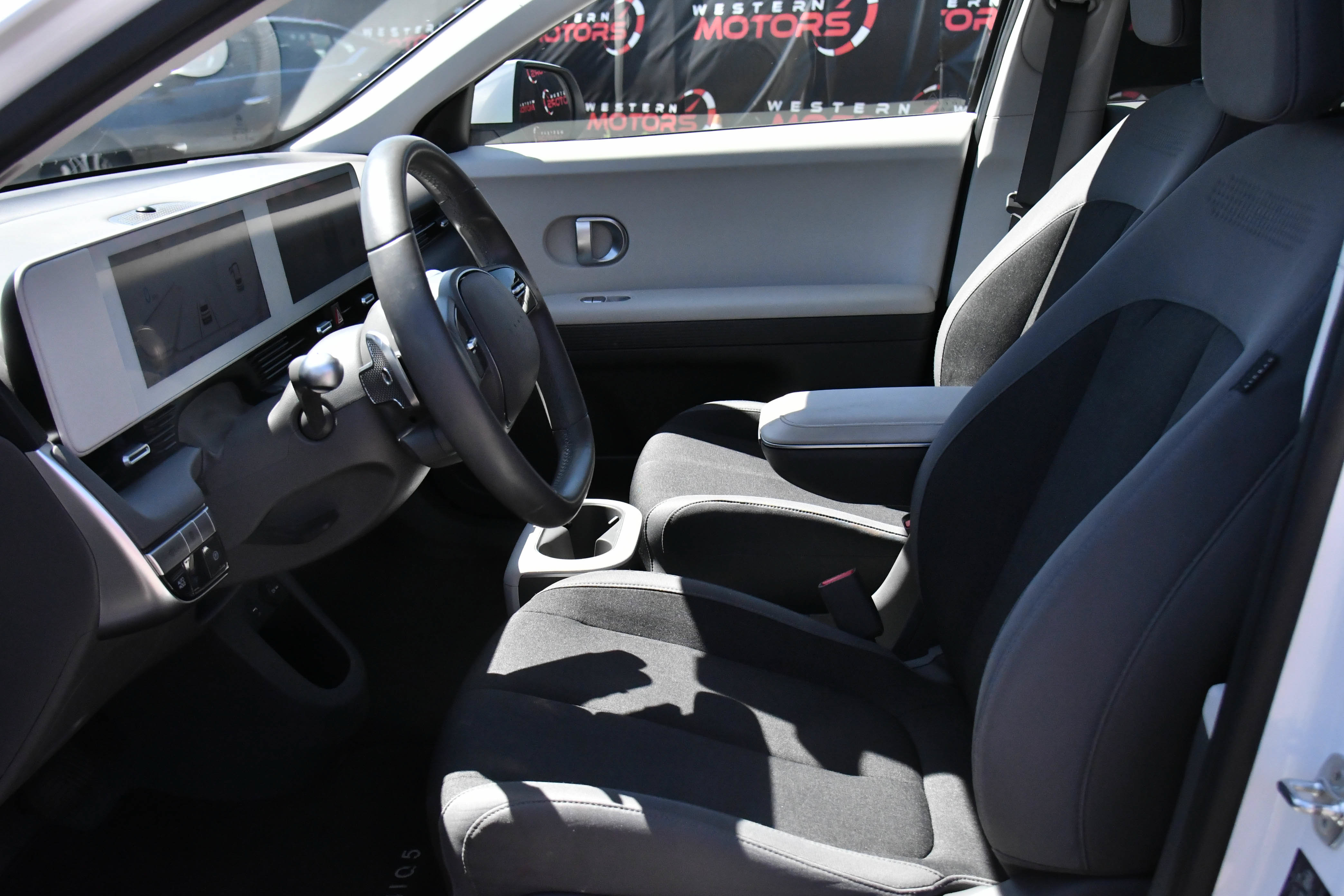 Used 2024 Hyundai Ioniq 5 SE RWD image 18