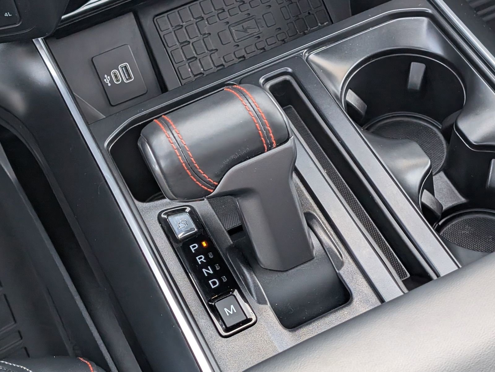 Used 2025 Ford F150 Raptor image 23