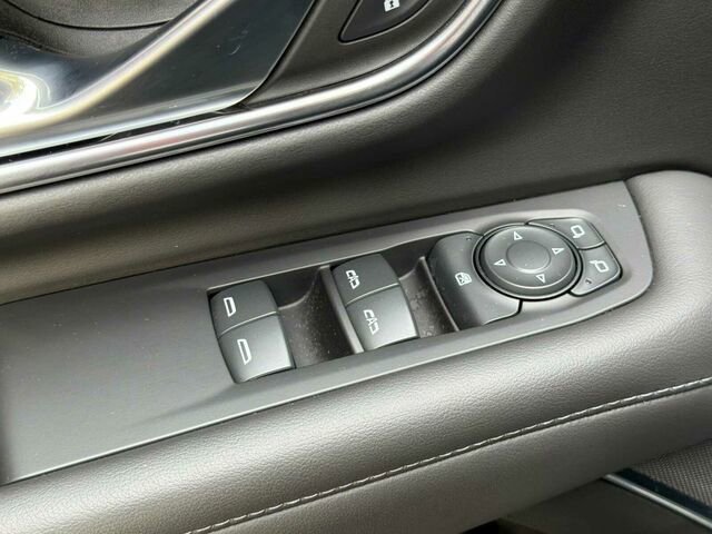 Used 2022 GMC Yukon XL SLE image 14