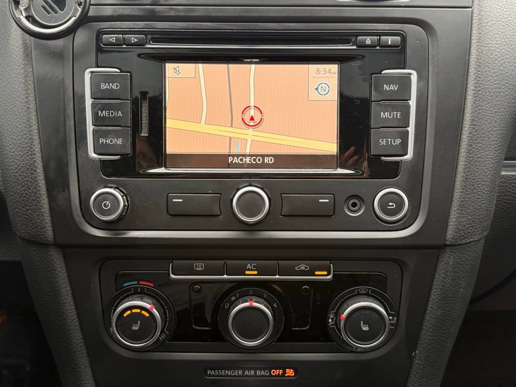 Used 2011 Volkswagen Golf 4-Door image 26