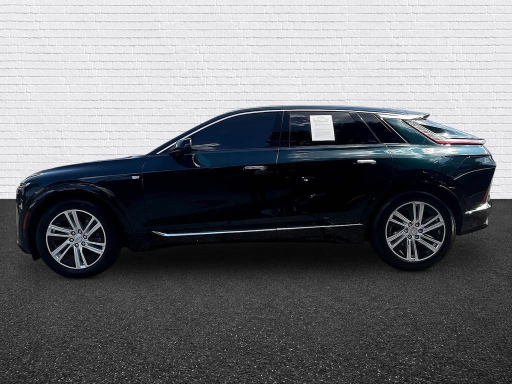 Used 2024 Cadillac Lyriq Tech RWD image 4