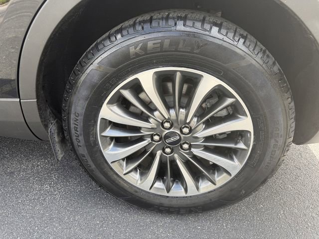 Used 2022 Lincoln Nautilus AWD w/ Premium Package image 32