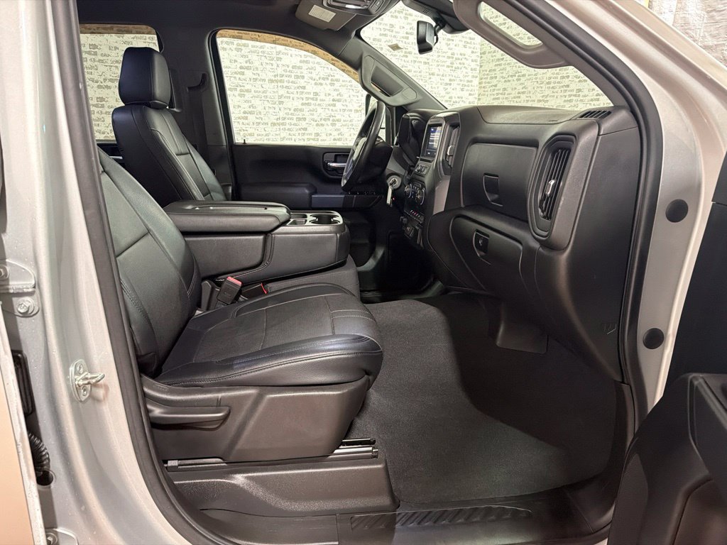 Used 2021 Chevrolet Silverado 2500 Custom w/ Custom Value Package AWD/4WD image 10
