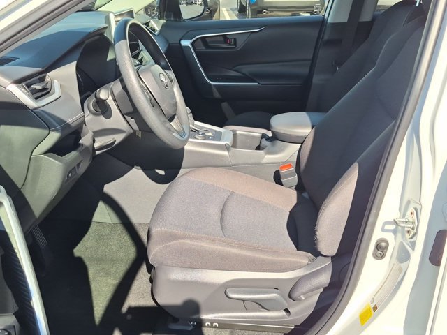 Certified 2024 Toyota RAV4 LE AWD/4WD image 9