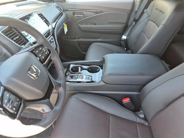 New 2026 Honda Ridgeline Black Edition image 12