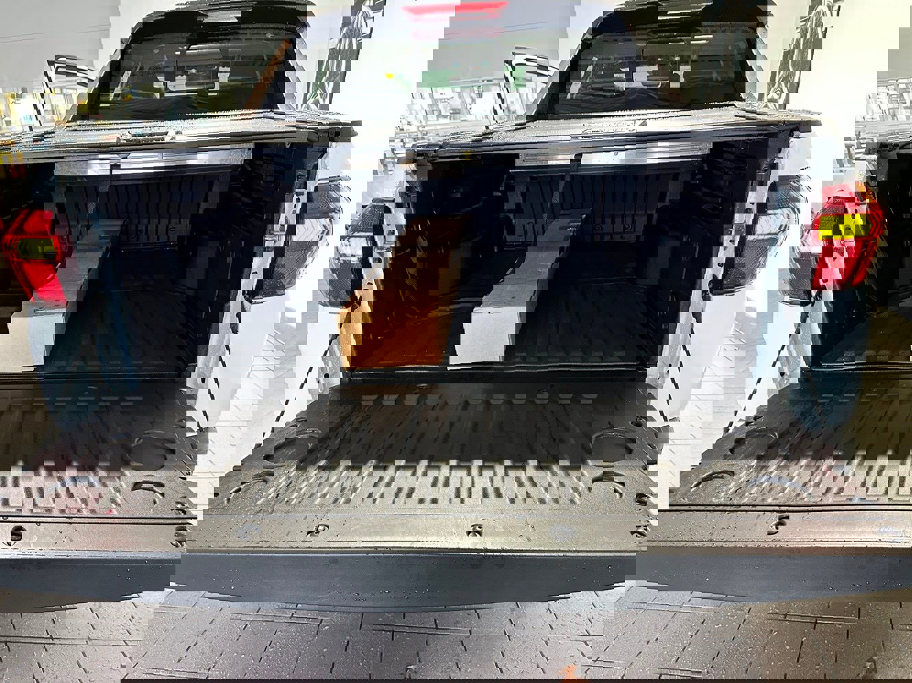 Used 2024 Hyundai Santa Cruz Limited image 28