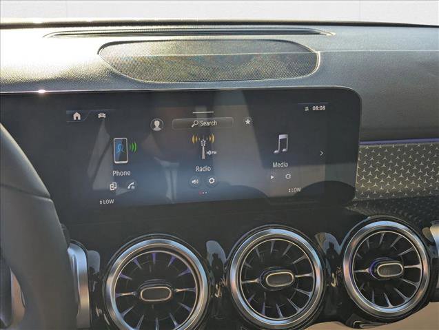 New 2025 Mercedes-Benz GLB 250 image 11