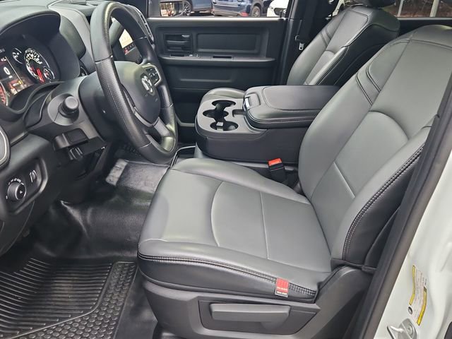 Used 2024 RAM 3500 Tradesman w/ Chrome Appearance Group image 11