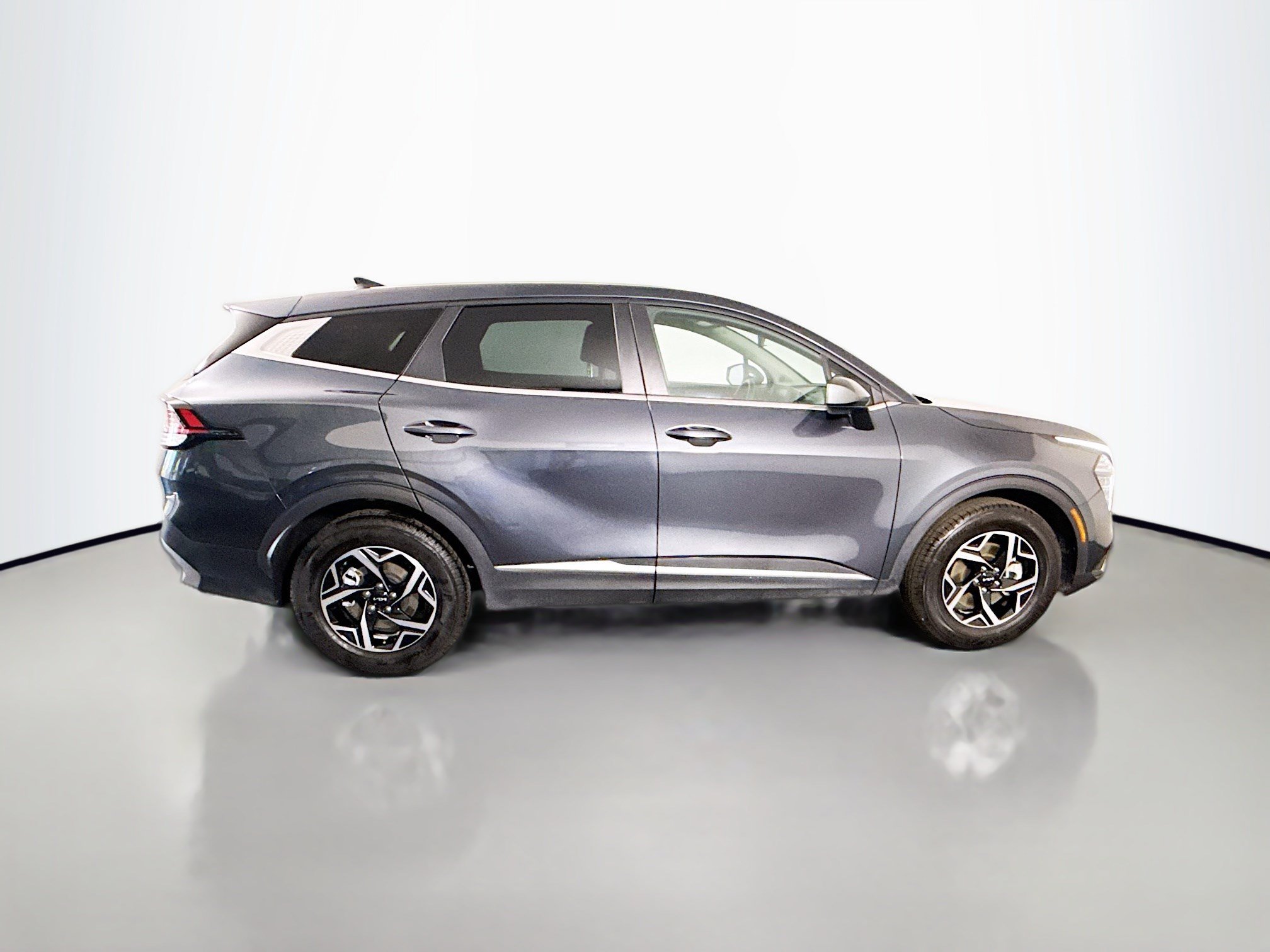 Used 2024 Kia Sportage LX FWD image 11