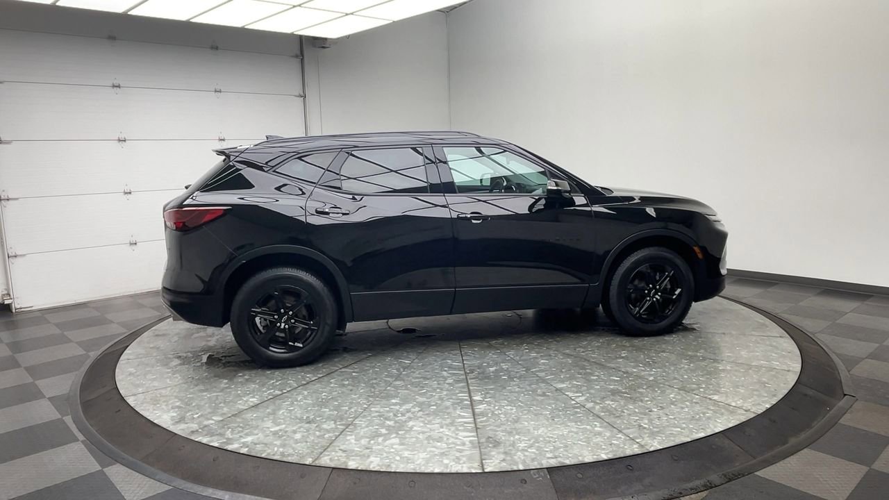 Certified 2024 Chevrolet Blazer LT w/ Midnight/Sport Edition AWD/4WD image 40