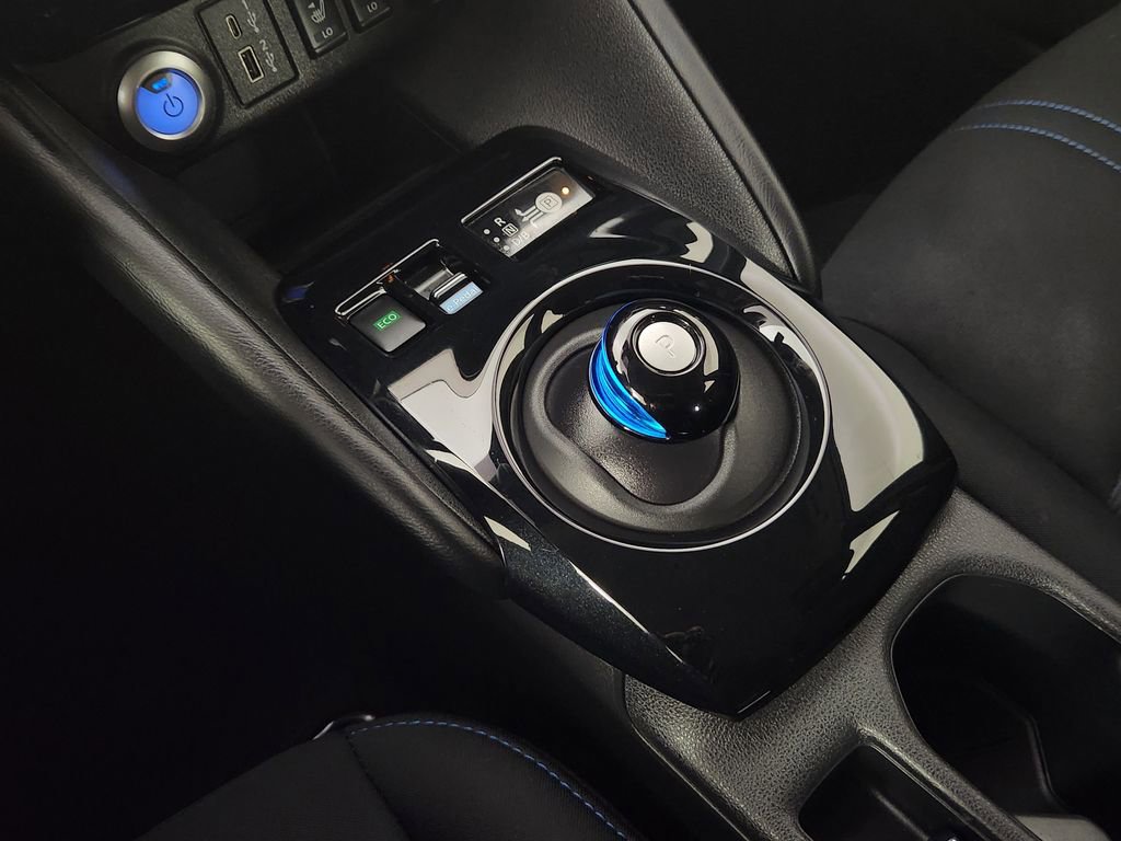 Certified 2024 Nissan Leaf SV Plus image 22
