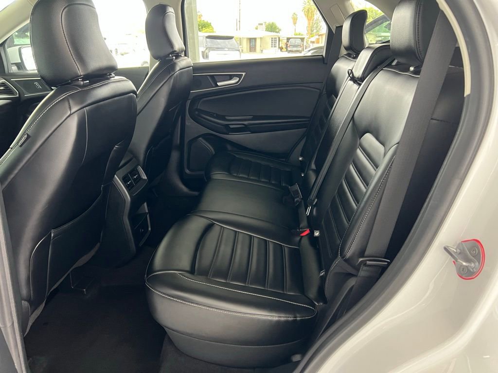 Used 2024 Ford Edge SEL image 17
