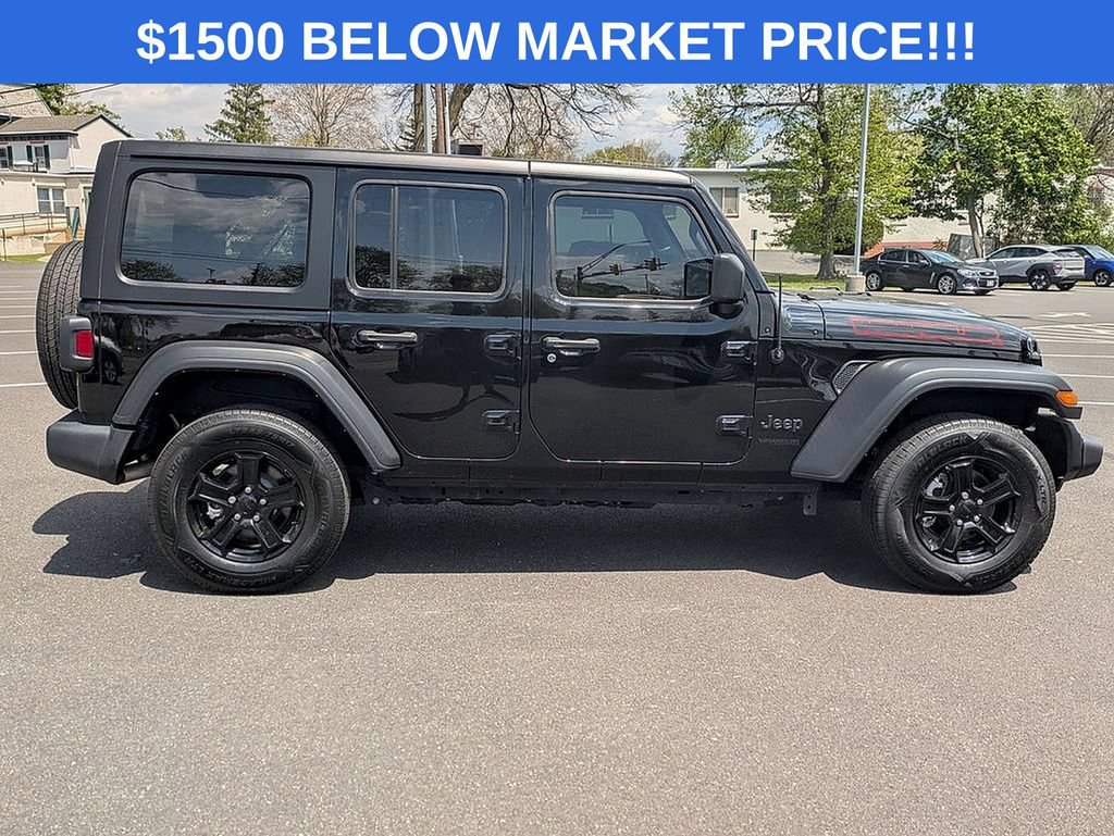 Used 2022 Jeep Wrangler Unlimited Sport AWD/4WD image 4