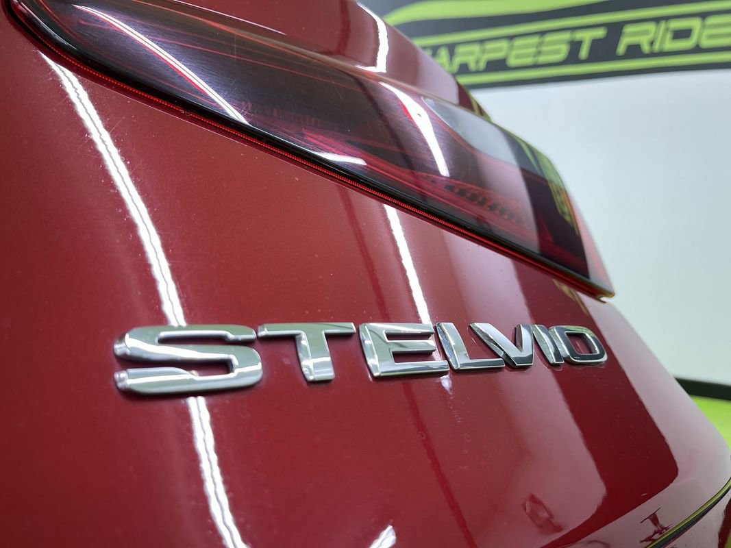 Used 2018 Alfa Romeo Stelvio Ti Sport image 15