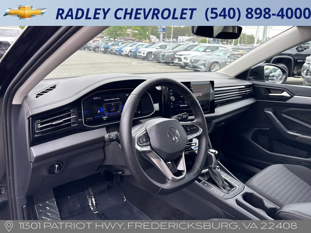 Used 2025 Volkswagen Jetta S FWD image 4